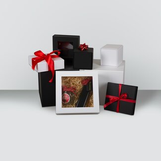 Edle Karton- und Geschenk­boxen